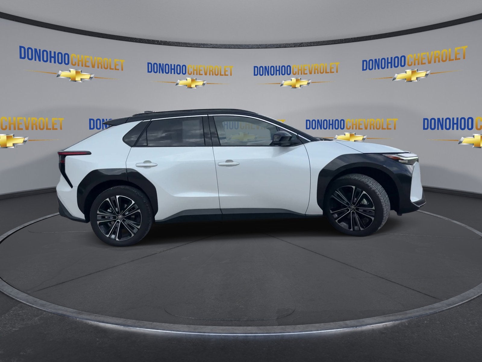 2024 Toyota bZ4X XLE