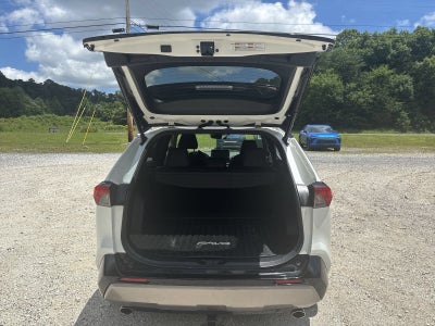 2022 Toyota RAV4 Hybrid XSE