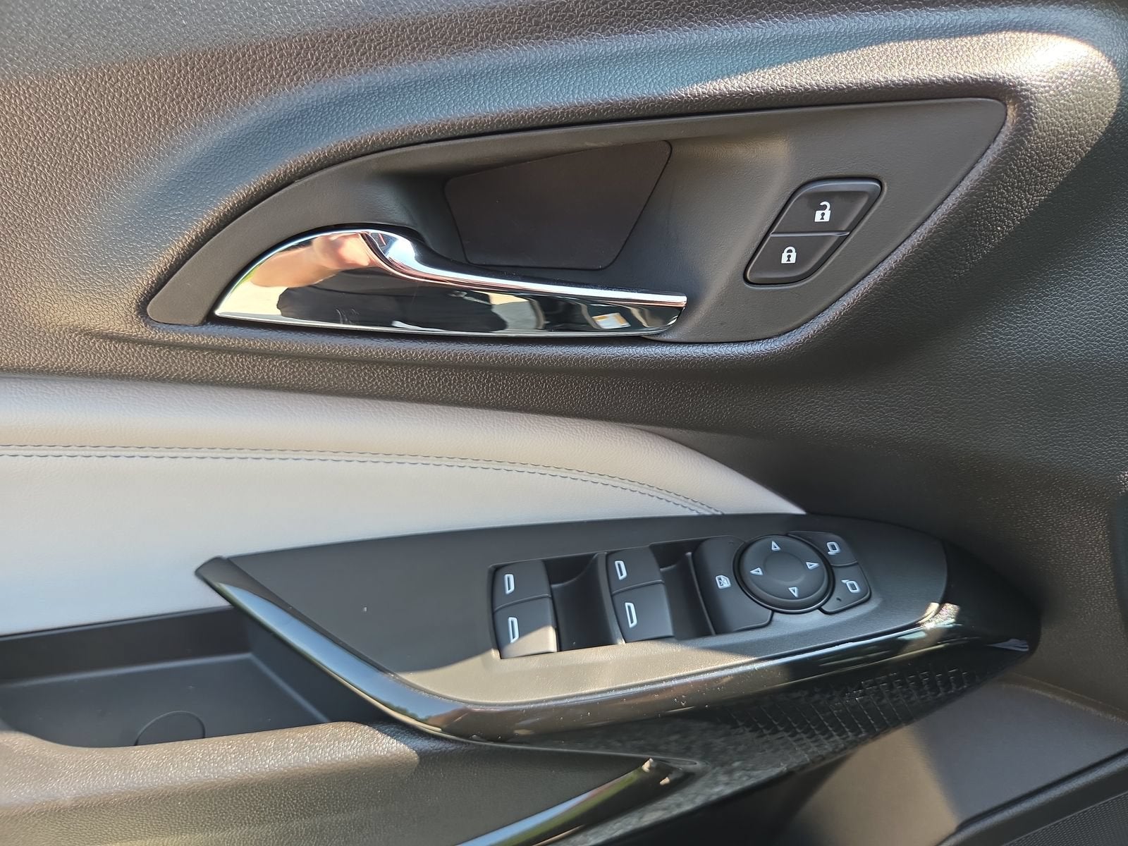 2026 Chevrolet Trax LT - Photo 16