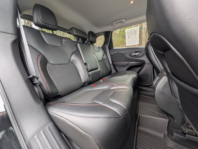 2022 Jeep Cherokee Trailhawk