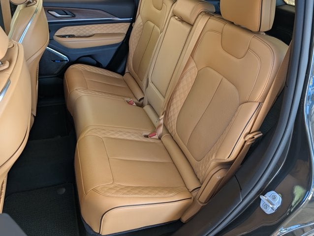 2023 Jeep Grand Cherokee Summit