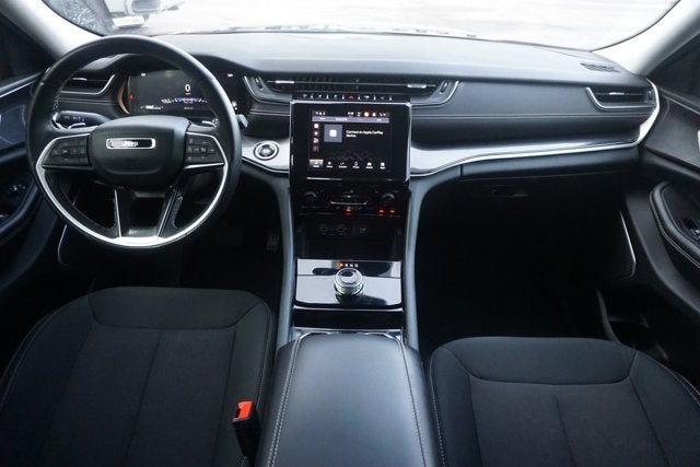 2022 Jeep Grand Cherokee L Laredo