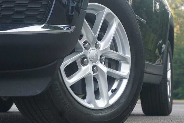 2022 Jeep Grand Cherokee L Laredo