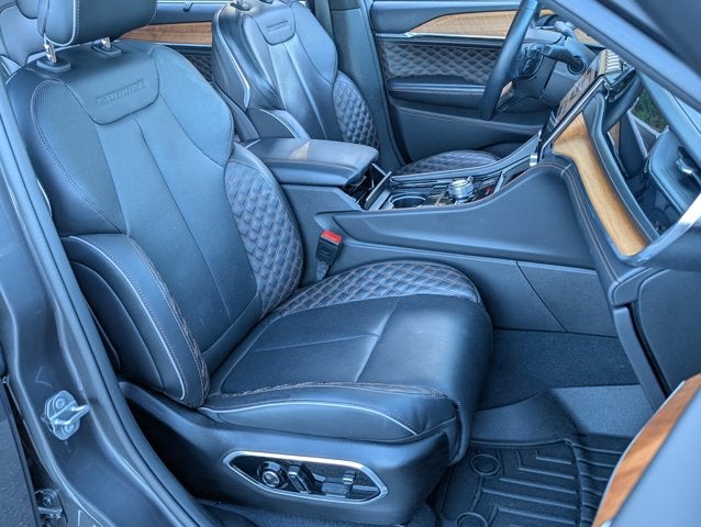2023 Jeep Grand Cherokee L Summit Reserve