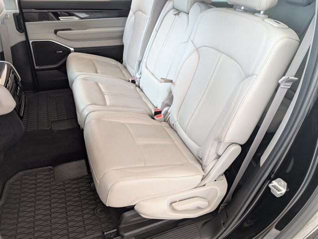 2024 Jeep Wagoneer L 4x2
