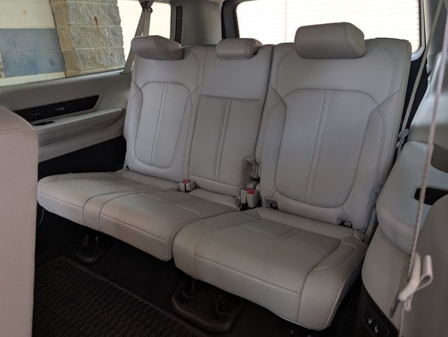 2024 Jeep Wagoneer L 4x2