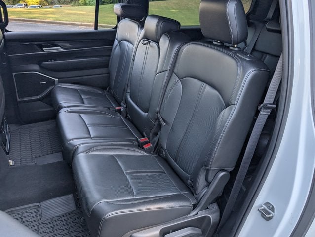 2024 Jeep Wagoneer L 4x2