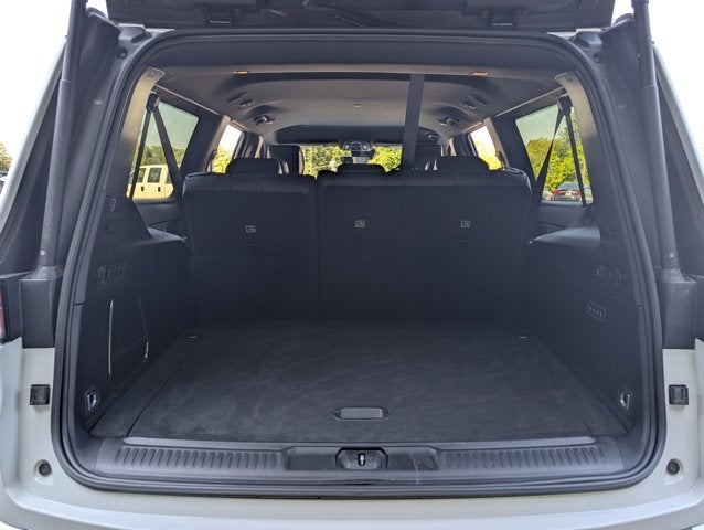 2024 Jeep Wagoneer L 4x2