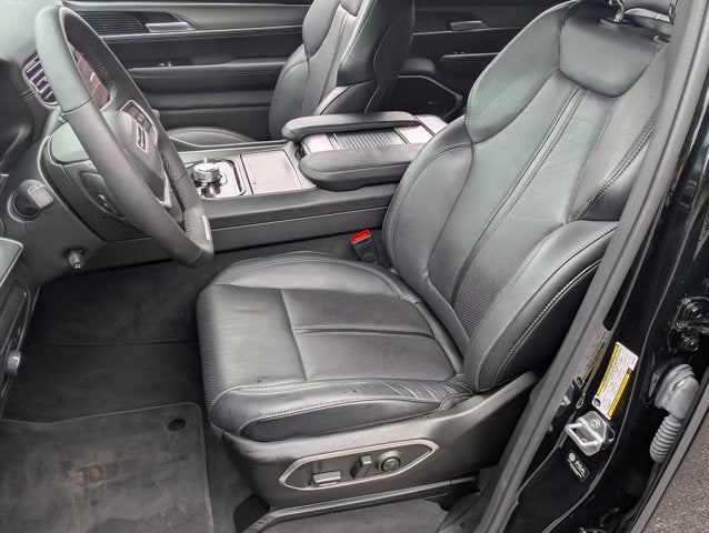 2025 Jeep Wagoneer L Series III