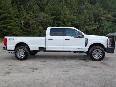 2024 Ford Super Duty F-350 SRW XLT