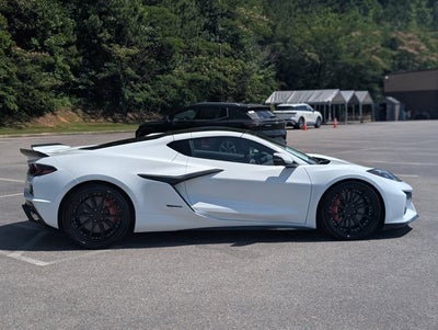 2025 Chevrolet Corvette 1LZ