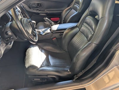 2000 Chevrolet Corvette 2dr Convertible