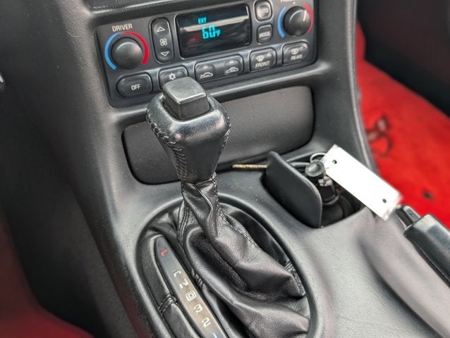 2004 Chevrolet Corvette 2dr Convertible