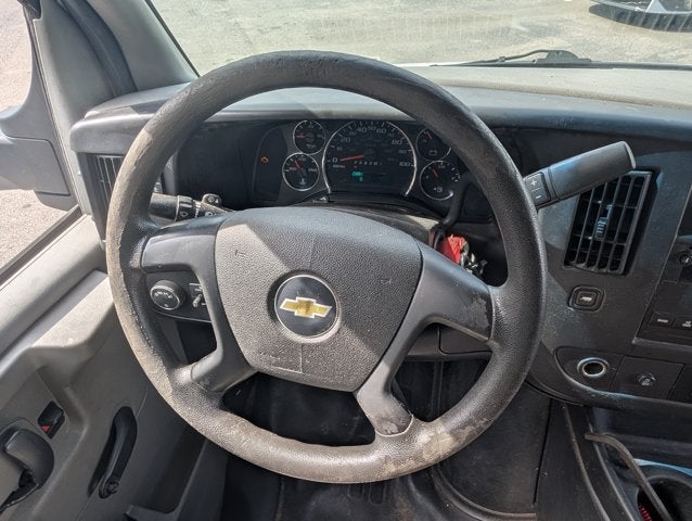 2014 Chevrolet Express Commercial Cutaway 3500 Van 139"