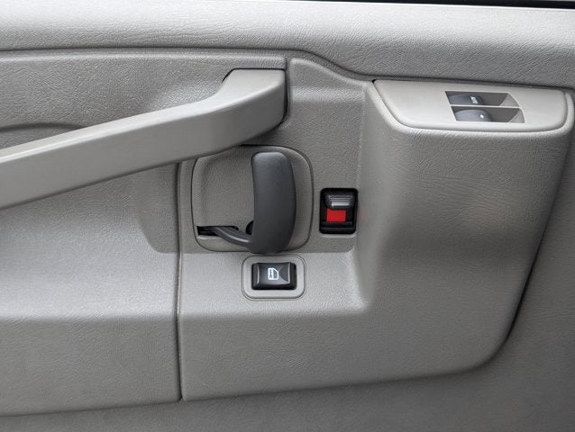 2020 Chevrolet Express Cargo Van RWD 2500 135"