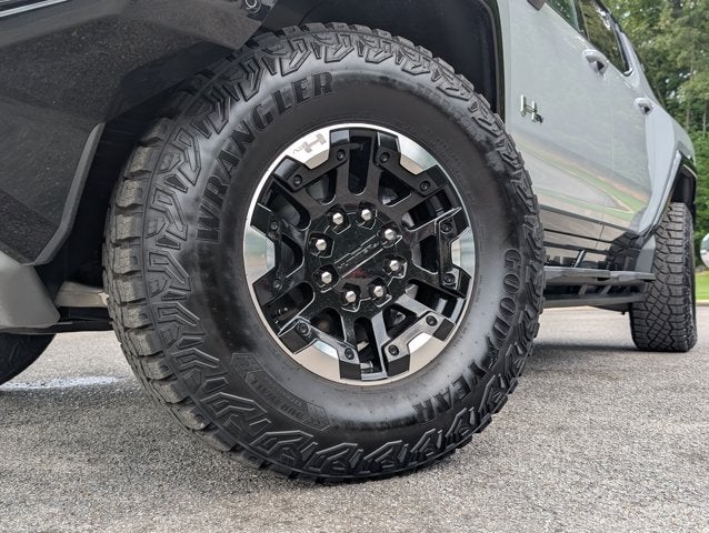 2024 GMC HUMMER EV SUV 2X
