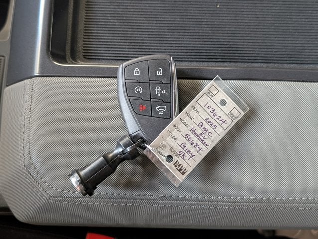 2025 GMC HUMMER EV SUV 2X