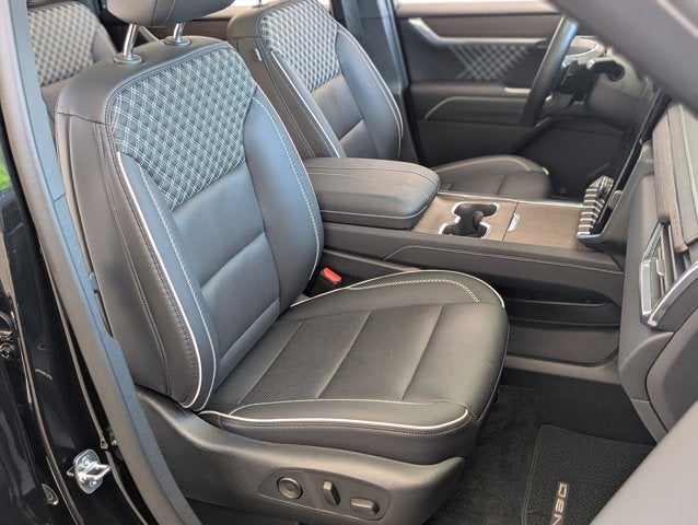 2024 GMC Acadia FWD Denali