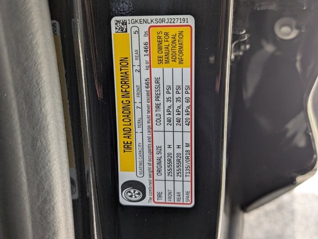 2024 GMC Acadia FWD Denali