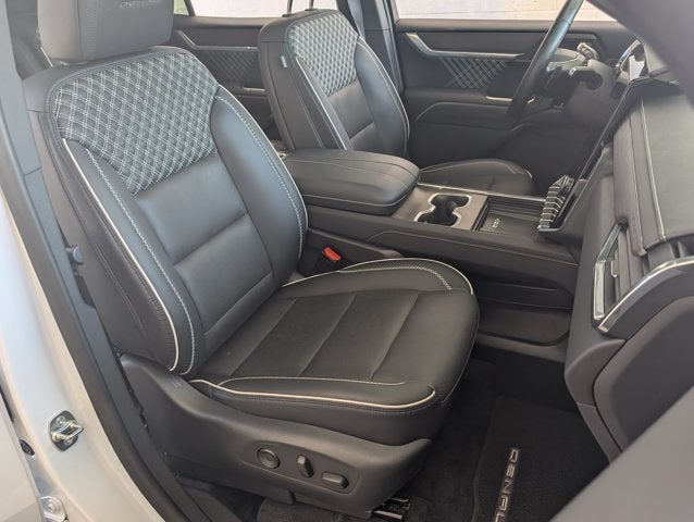 2024 GMC Acadia FWD Denali