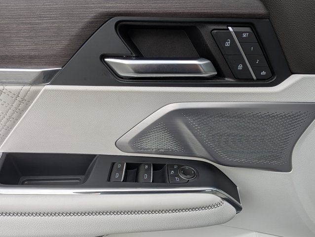 2024 GMC Acadia FWD Denali