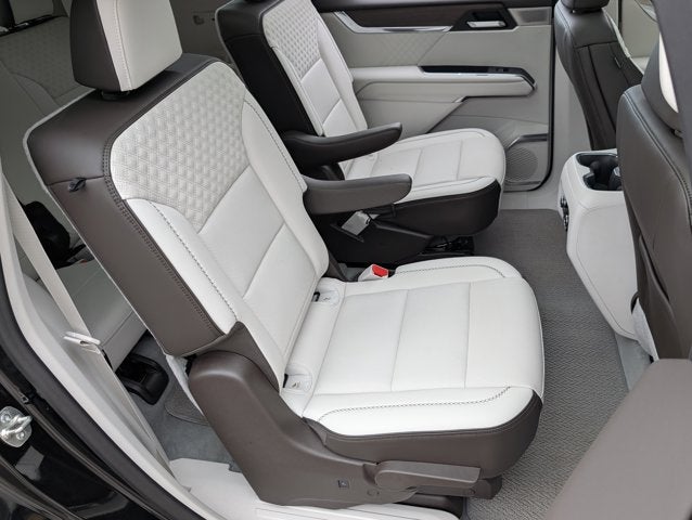 2024 GMC Acadia FWD Denali