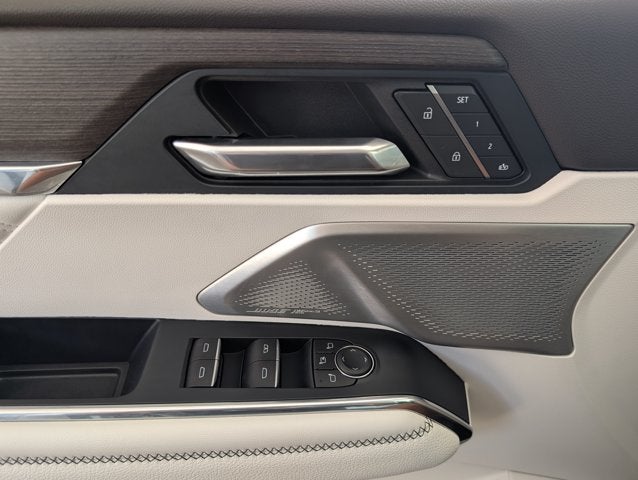 2025 GMC Acadia FWD Denali