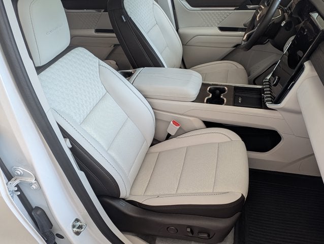 2025 GMC Acadia FWD Denali