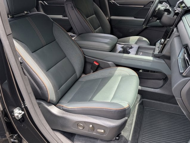 2024 GMC Acadia AWD AT4