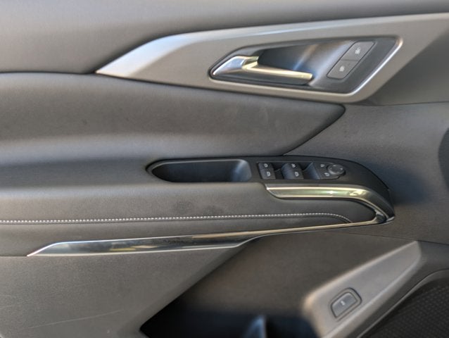 2024 Chevrolet Traverse FWD LT