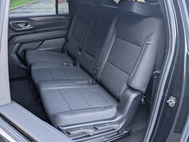 2024 Chevrolet Suburban LS