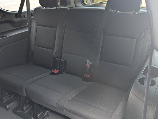 2024 Chevrolet Suburban LS