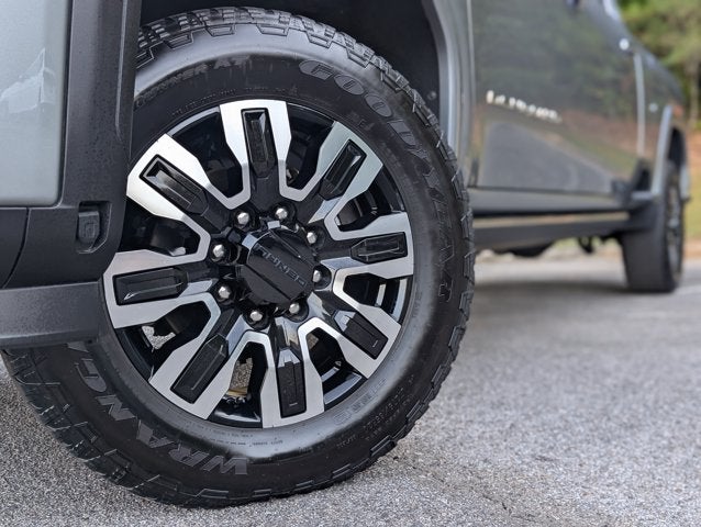 2025 GMC Sierra 2500HD Denali Ultimate