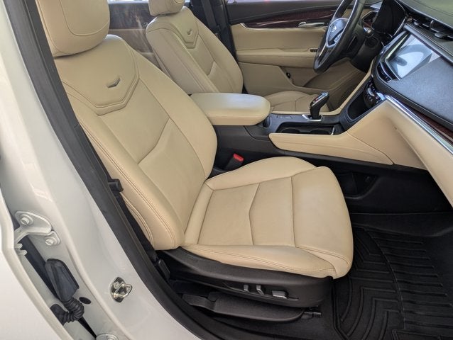 2018 Cadillac XT5 Premium Luxury FWD