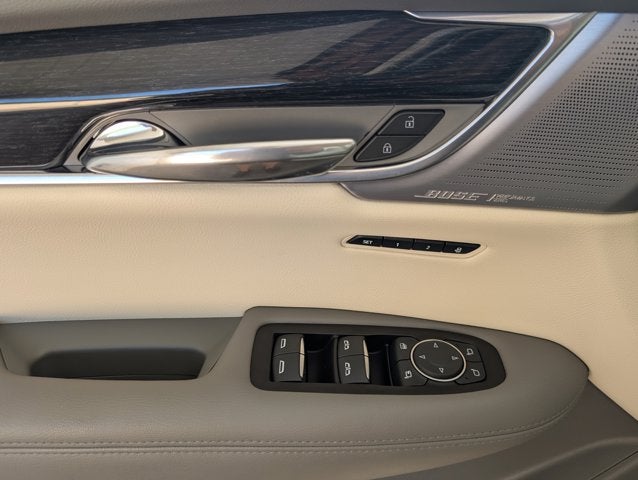 2025 Cadillac XT6 FWD Premium Luxury