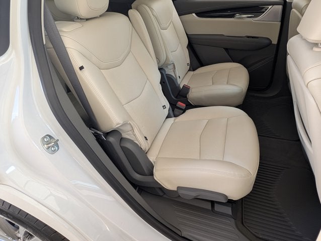 2025 Cadillac XT6 FWD Premium Luxury