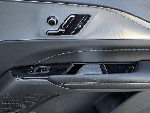2024 Cadillac LYRIQ Tech