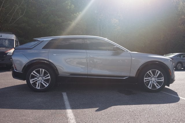 2024 Cadillac LYRIQ Tech