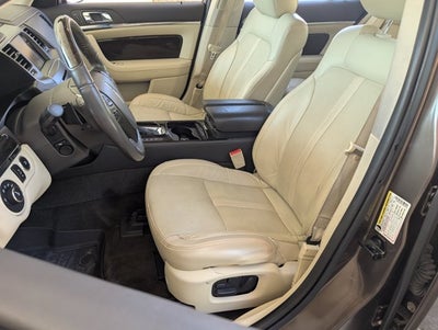 2015 Lincoln MKS 4dr Sdn 3.7L FWD