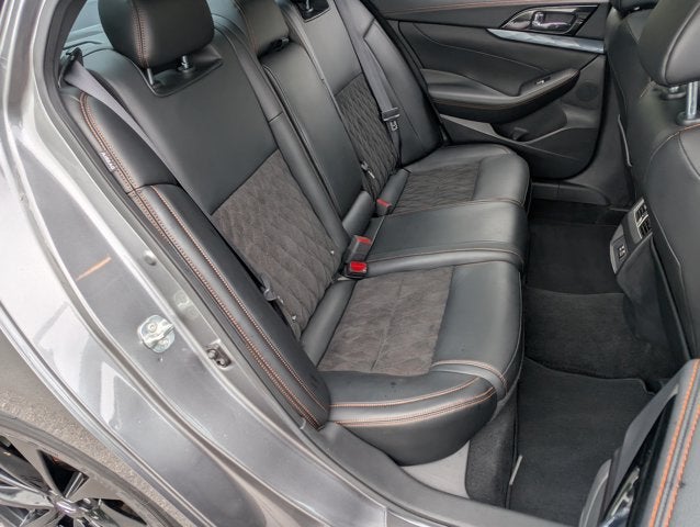 2022 Nissan Maxima SR