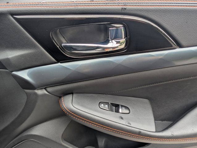 2022 Nissan Maxima SR