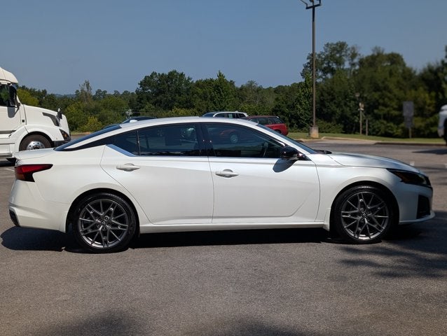 2024 Nissan Altima 2.0 SR