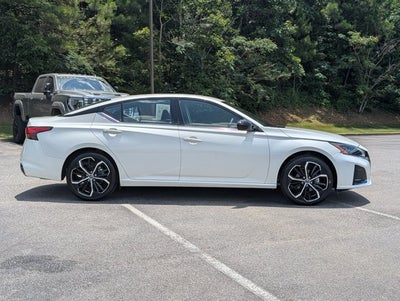 2025 Nissan Altima SR
