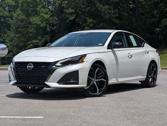 2025 Nissan Altima SR