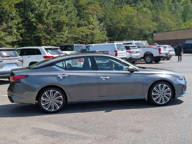 2025 Nissan Altima SL