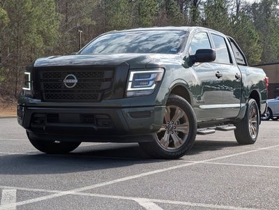 2024 Nissan Titan SV