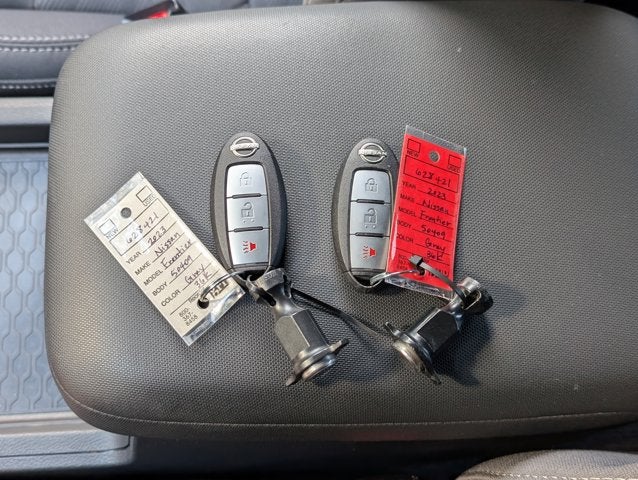 2023 Nissan Frontier SV