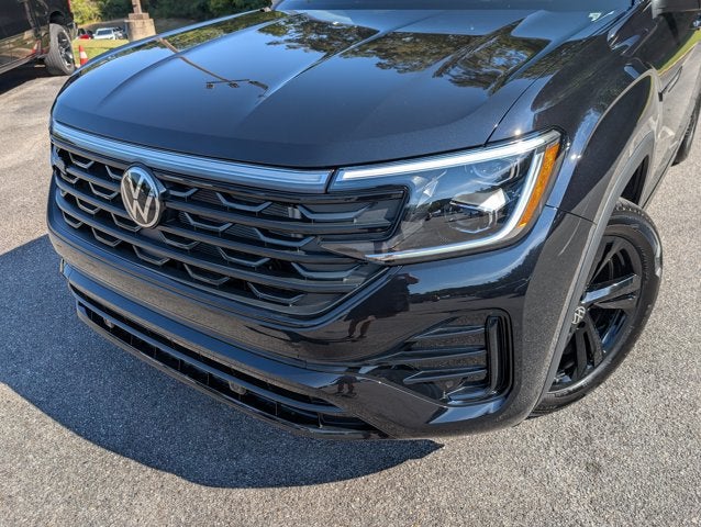 2026 Volkswagen Atlas Cross Sport 2.0T SEL R-Line Black