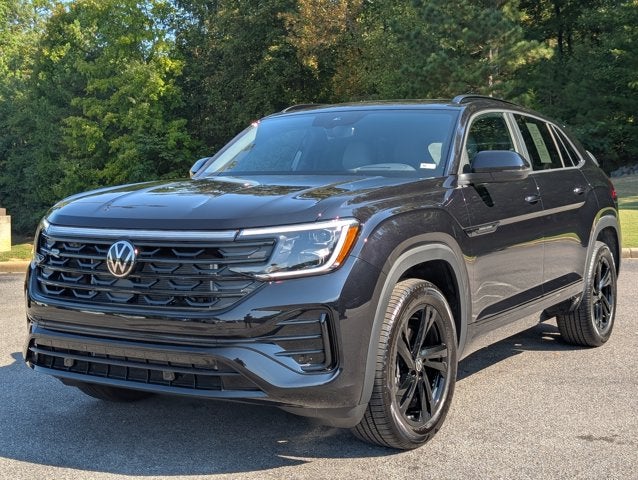 2026 Volkswagen Atlas Cross Sport 2.0T SEL R-Line Black