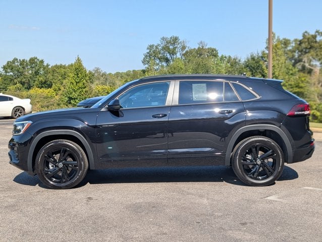 2026 Volkswagen Atlas Cross Sport 2.0T SEL R-Line Black
